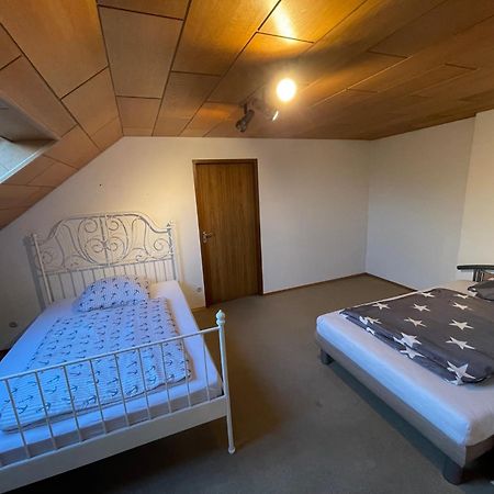 Bonn-Beuel Zentrale Ferienwohnung Mit Parkplaetzen Luaran gambar